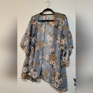 Easel, blue floral kimono, size s